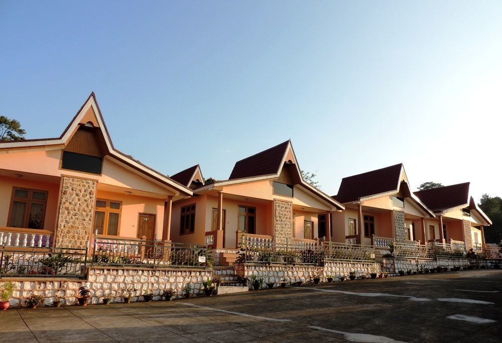 โรงแรมราโมนาร์ กาลอว์ ภายนอก รูปภาพ